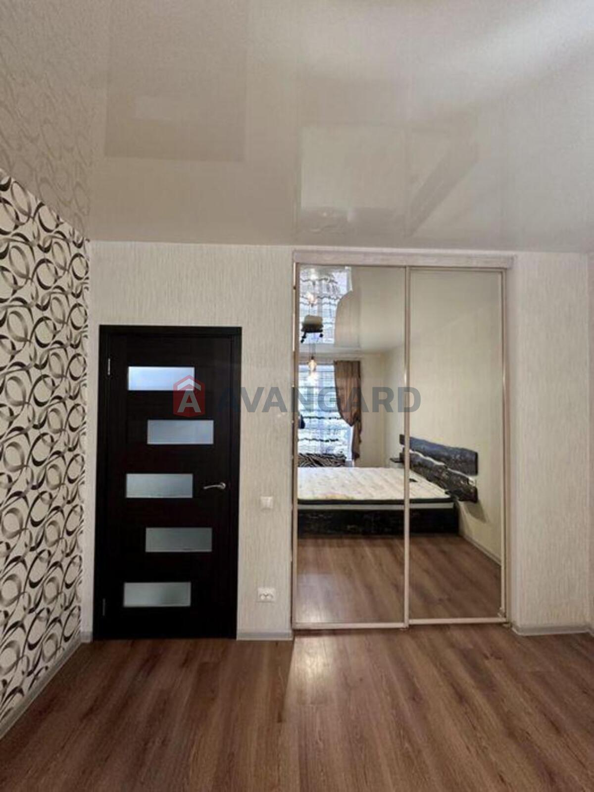 1 ��. ��������, 44/-/20 ��. �., 3/11 ������ ���� 4