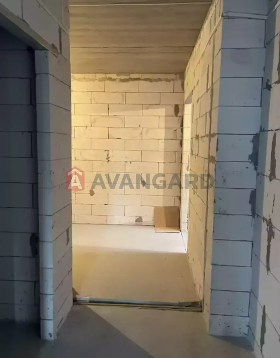 3 ��. ��������, 94/-/10 ��. �., 4/7 ������ ���� 9