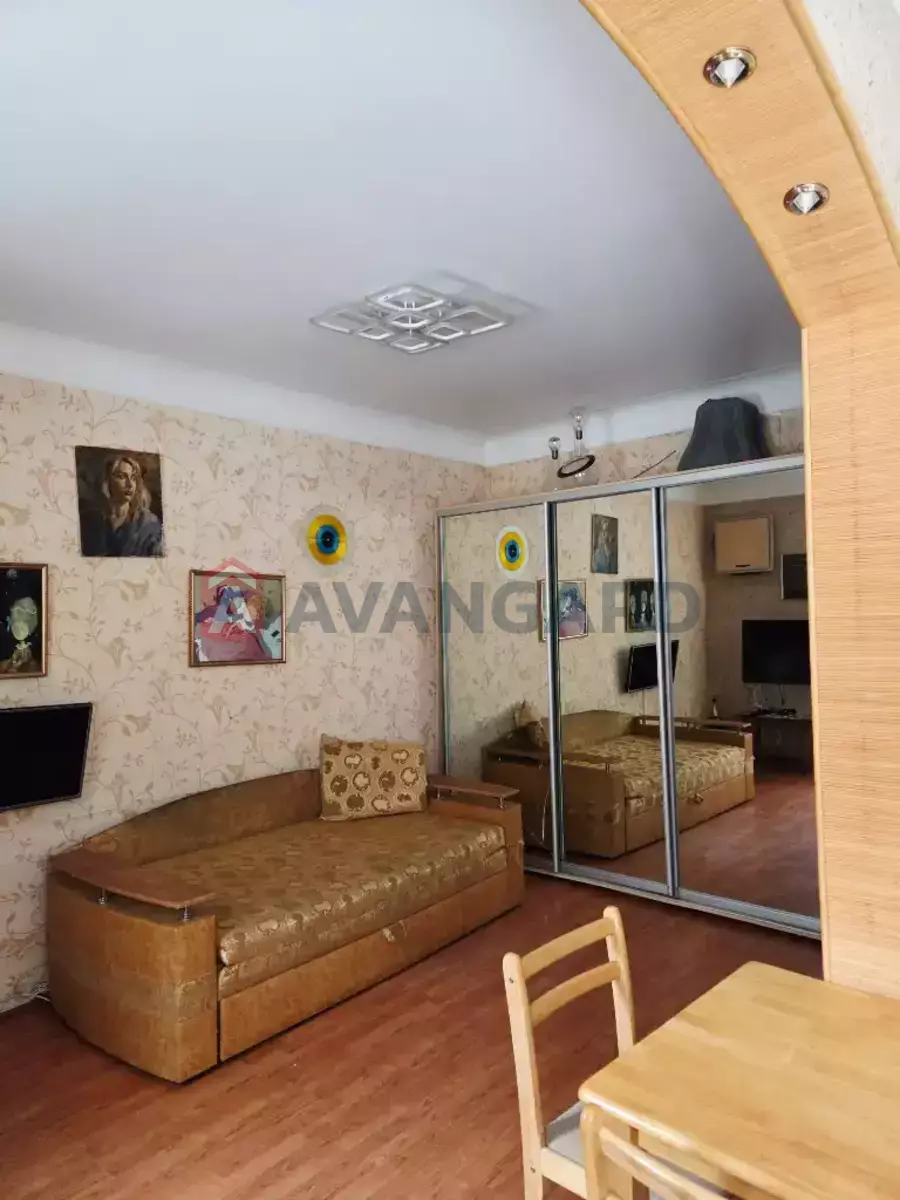 1 ��. ��������, 24/15/7 ��. �., 2/2 ������ ���� 2