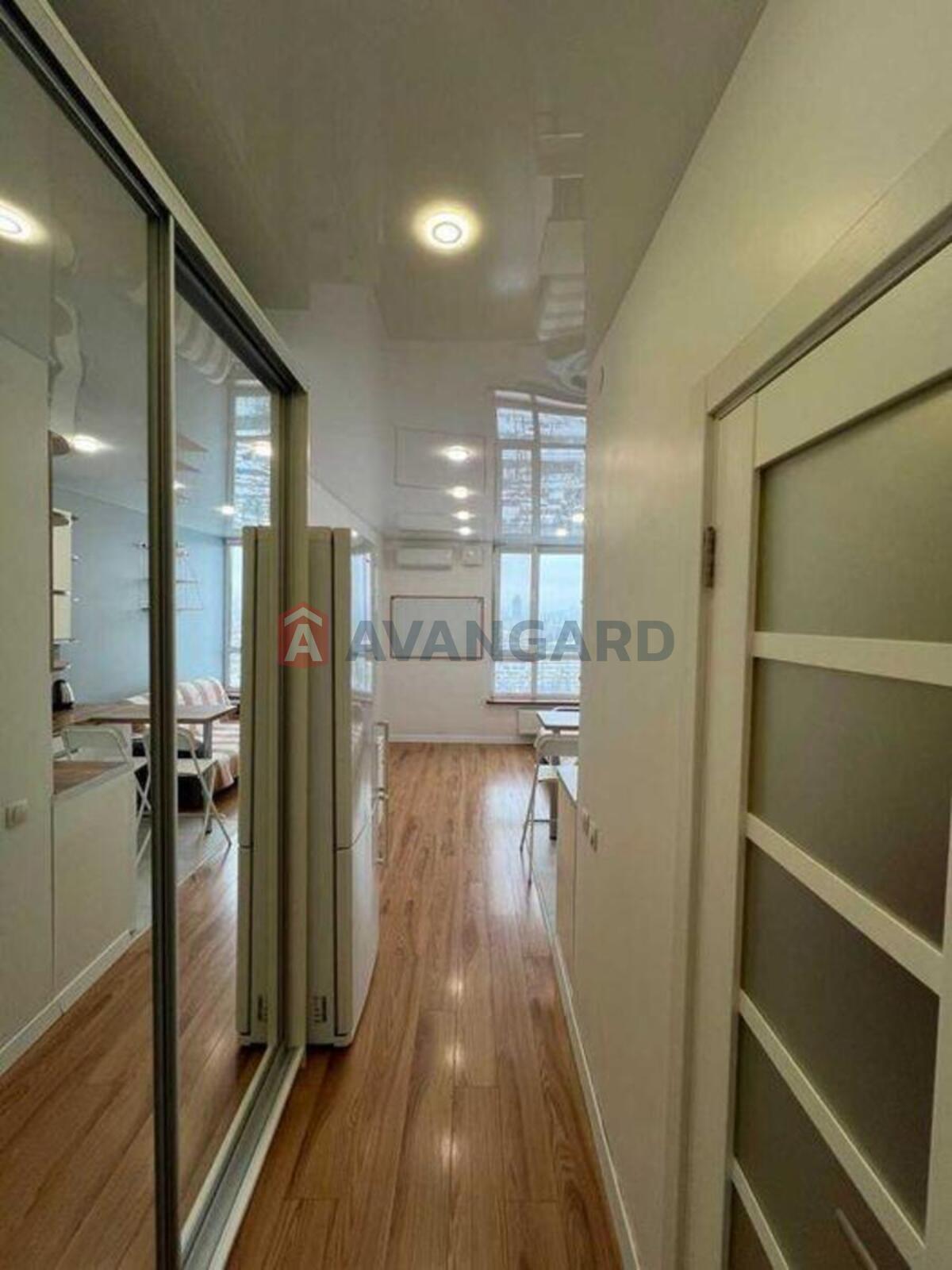 1 ��. ��������, 20/-/4 ��. �., 13/16 ������ ���� 6