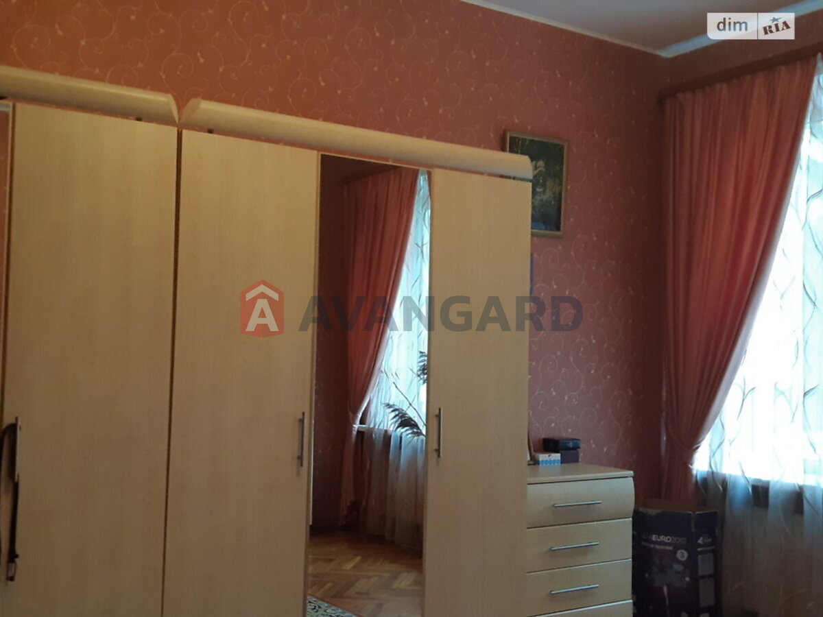 3 ����. ��������, 92.9/60.8/15.1 ��. �., 3/4 ���� ���� 12