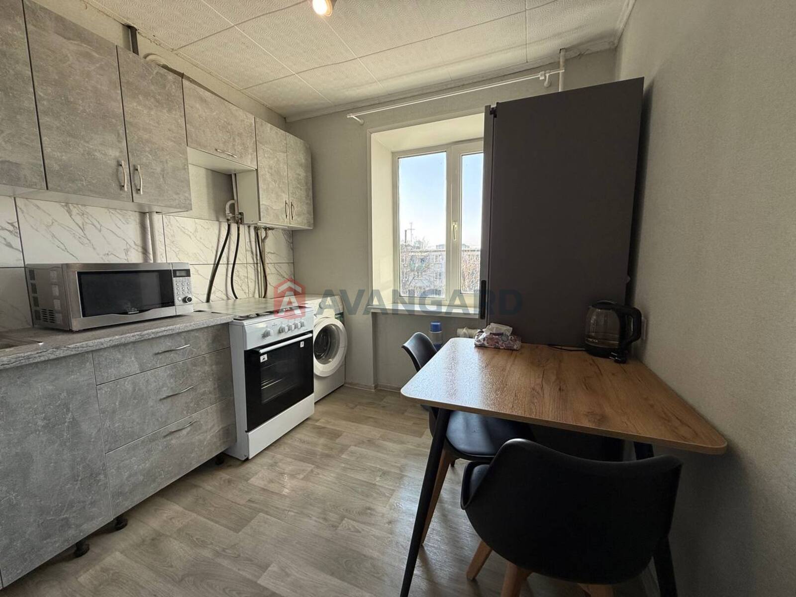 2 ��. ��������, 45,5/28/6 ��. �., 4/5 ������ ���� 16