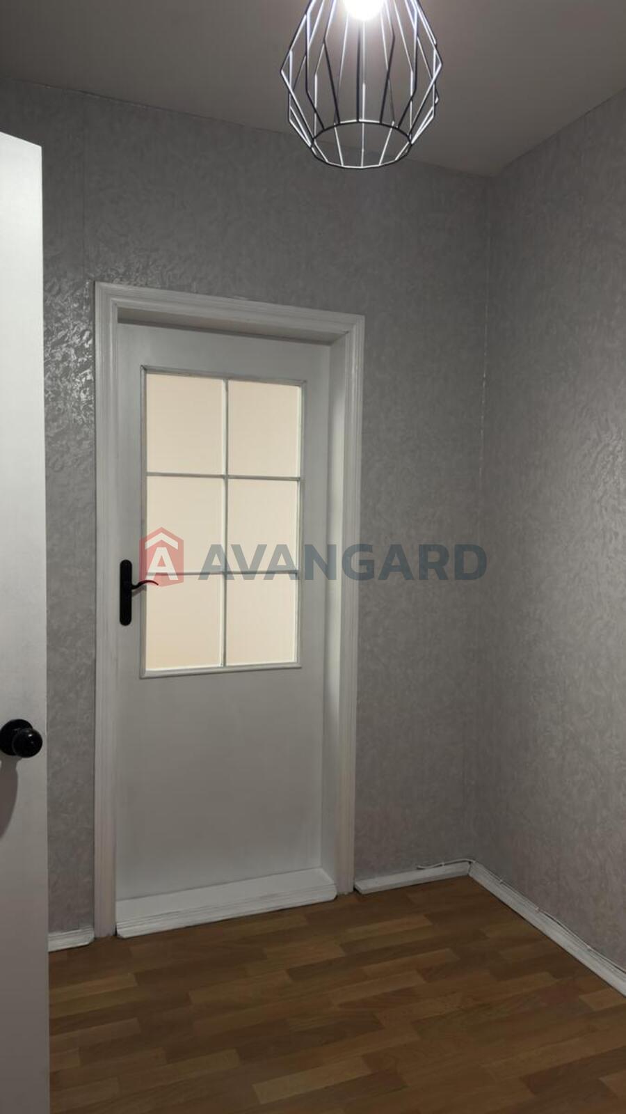 1 ��. ��������, 46/17/14 ��. �., 14/16 ������ ���� 6