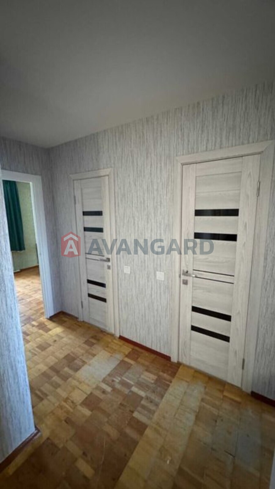 4 ��. ��������, 77/-/10 ��. �., 3/9 ������ ���� 16