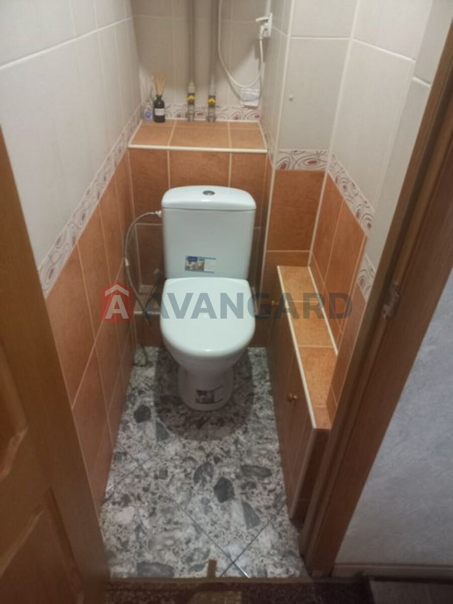 1 . , 40/-/9 . ., 4/9   20