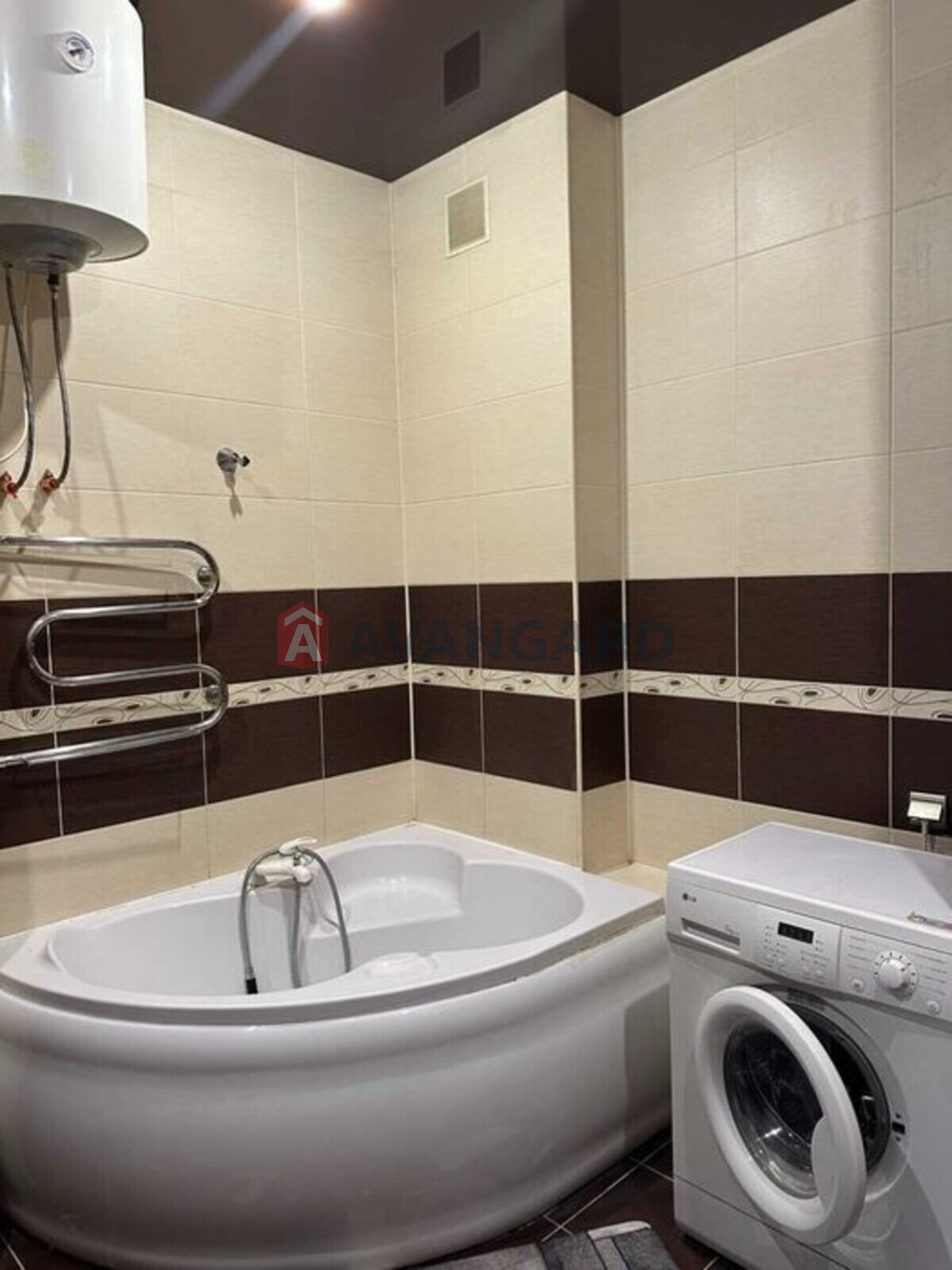 3 ��. ��������, 74/-/25 ��. �., 4/5 ������ ���� 15