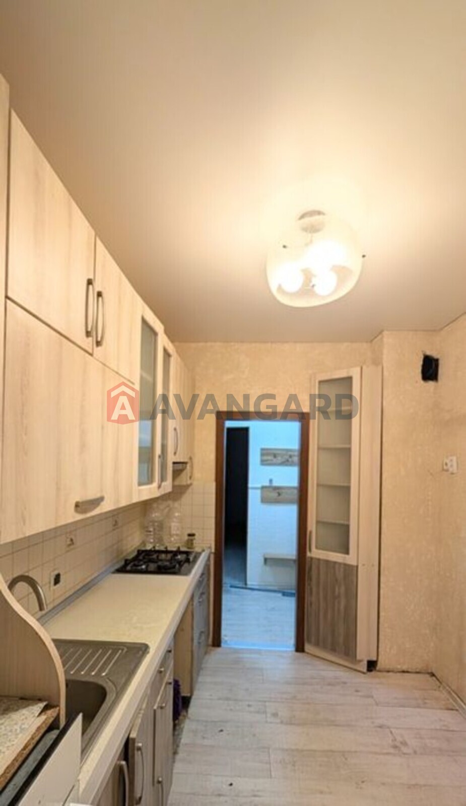 3 ��. ��������, 70/-/7 ��. �., 2/5 ������ ���� 12