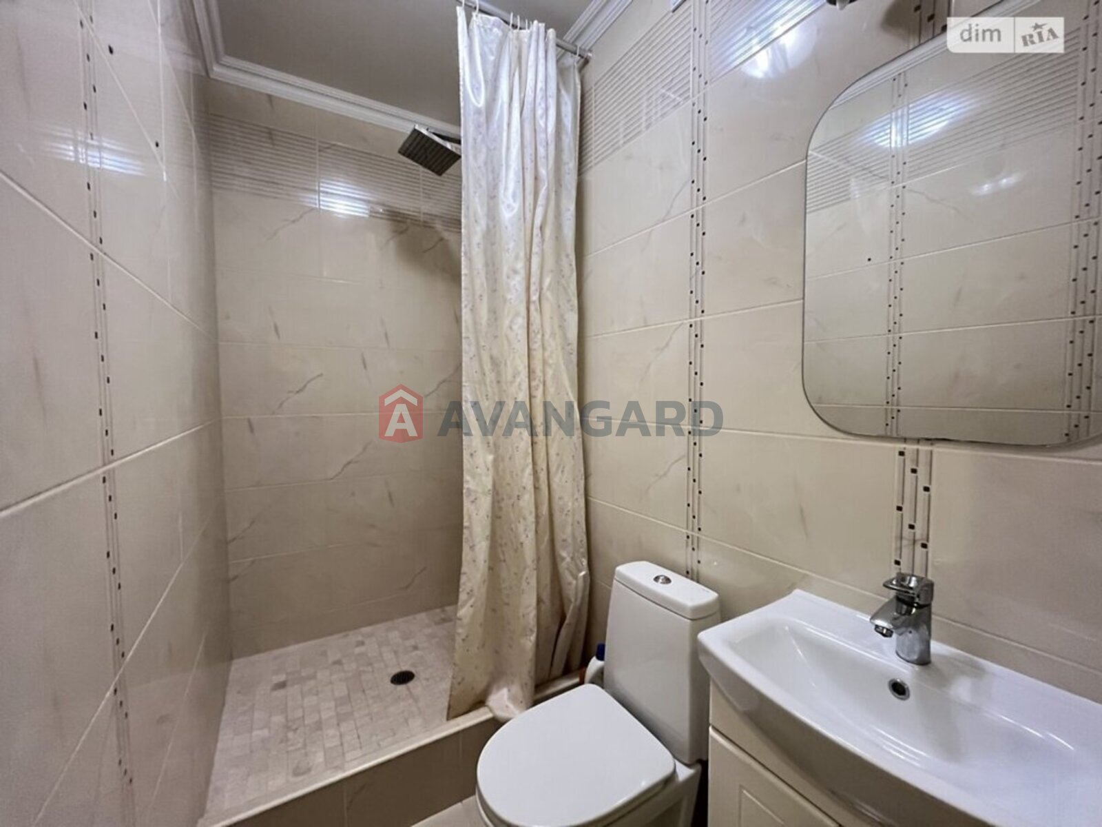 1 ��. ��������, 178/55/10 ��. �., 9/10 ������ ���� 15