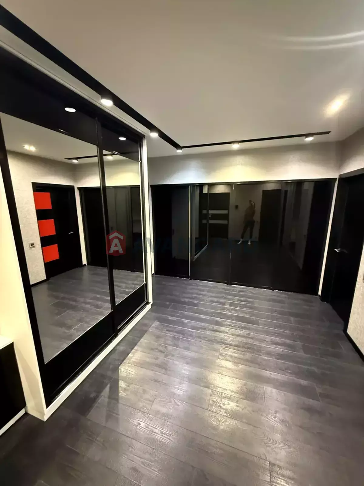 3 ��. ��������, 94/78/14 ��. �., 10/24 ������ ���� 15