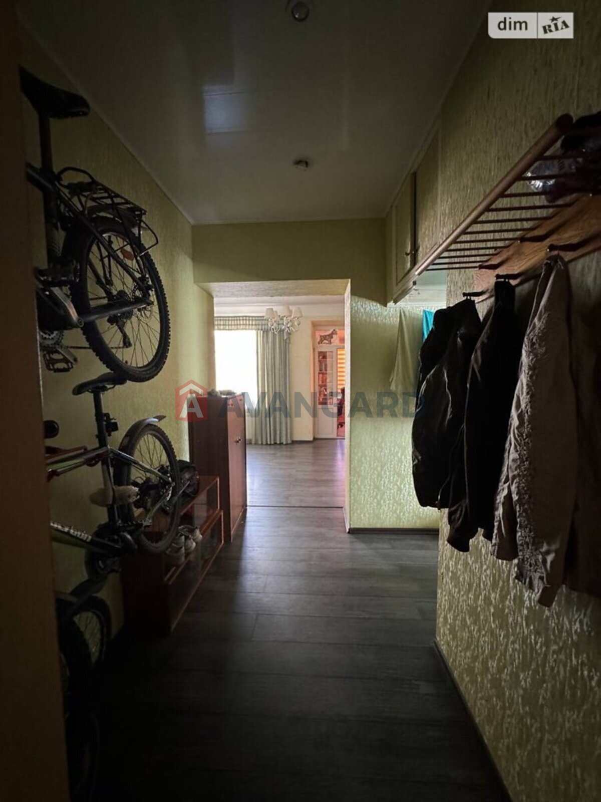 3 ����. ��������, 70/40/7 ��. �., 1/6 ���� ���� 19