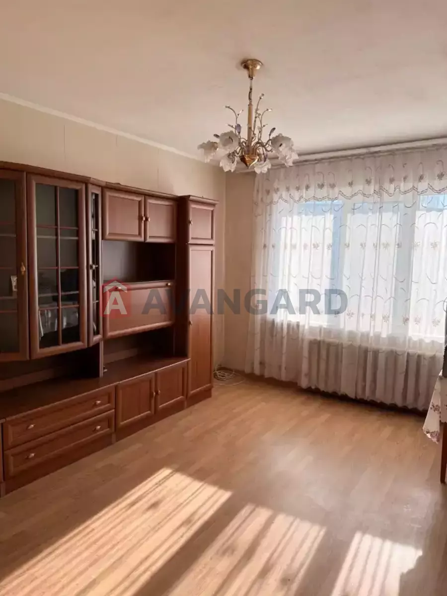 3 ��. ��������, 65/-/8 ��. �., 7/9 ������ ���� 1