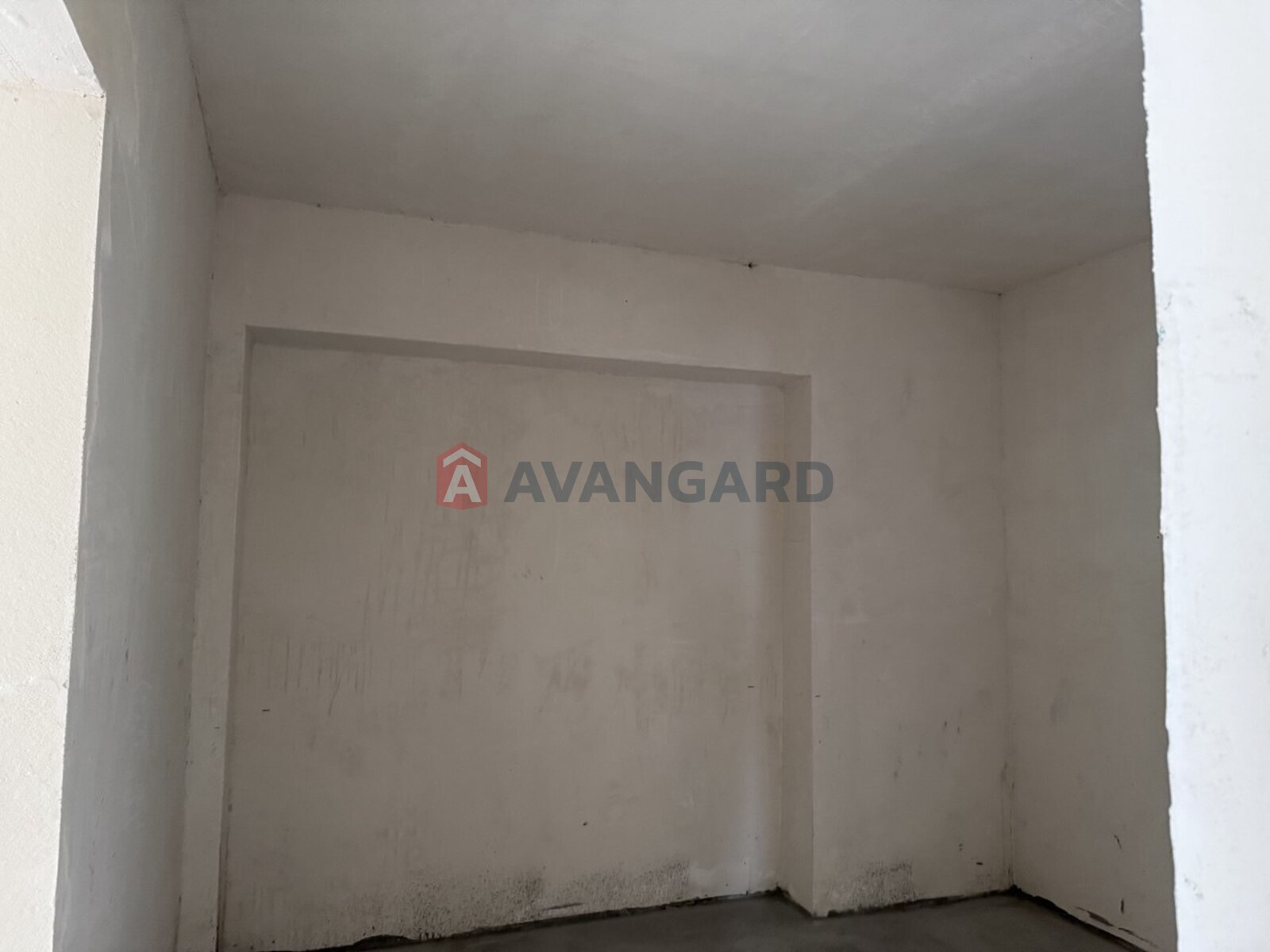 2 ��. ��������, 76,1/-/- ��. �., 4/9 ������ ���� 3