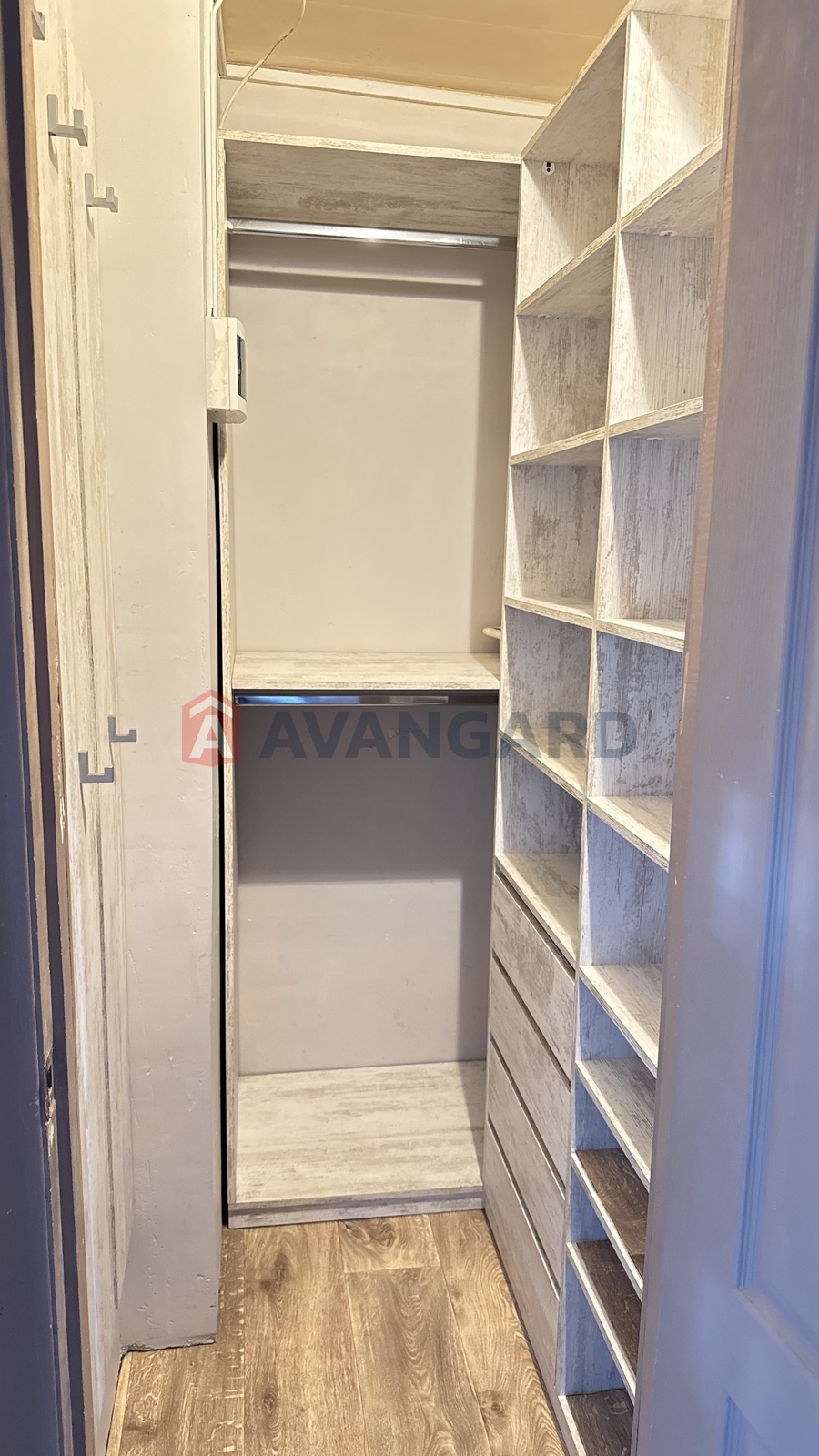 1 ��. ��������, 40,4/-/7,2 ��. �., 12/12 ������ ���� 4