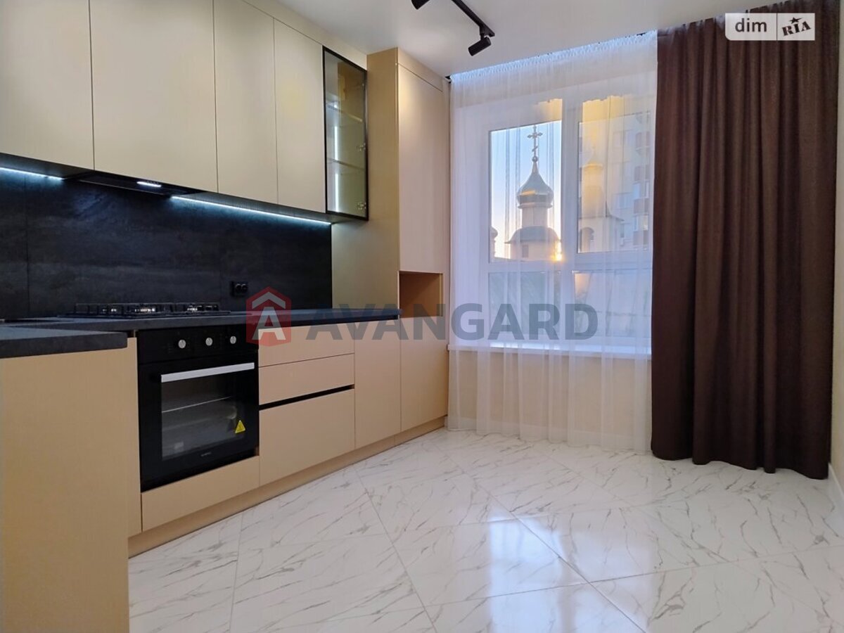 1 ��. ��������, 40/18/12 ��. �., 2/11 ������ ���� 2