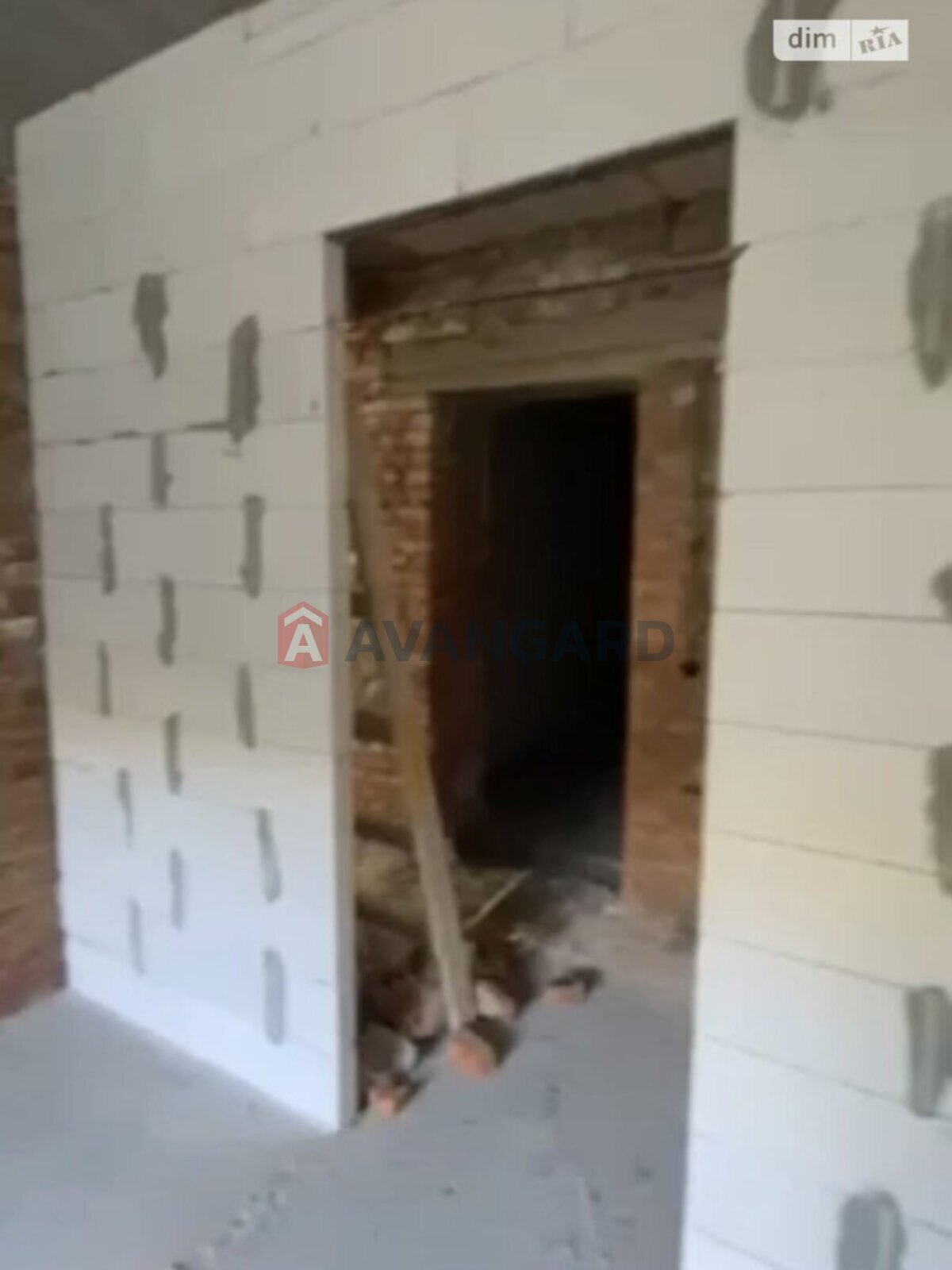 3 ��. ��������, 84/50/15 ��. �., 3/10 ������ ���� 9