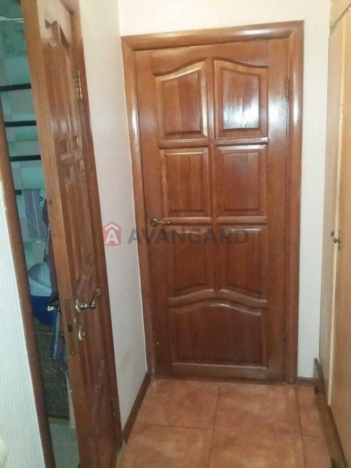 3 ��. ��������, 66/-/9 ��. �., 2/9 ������ ���� 4