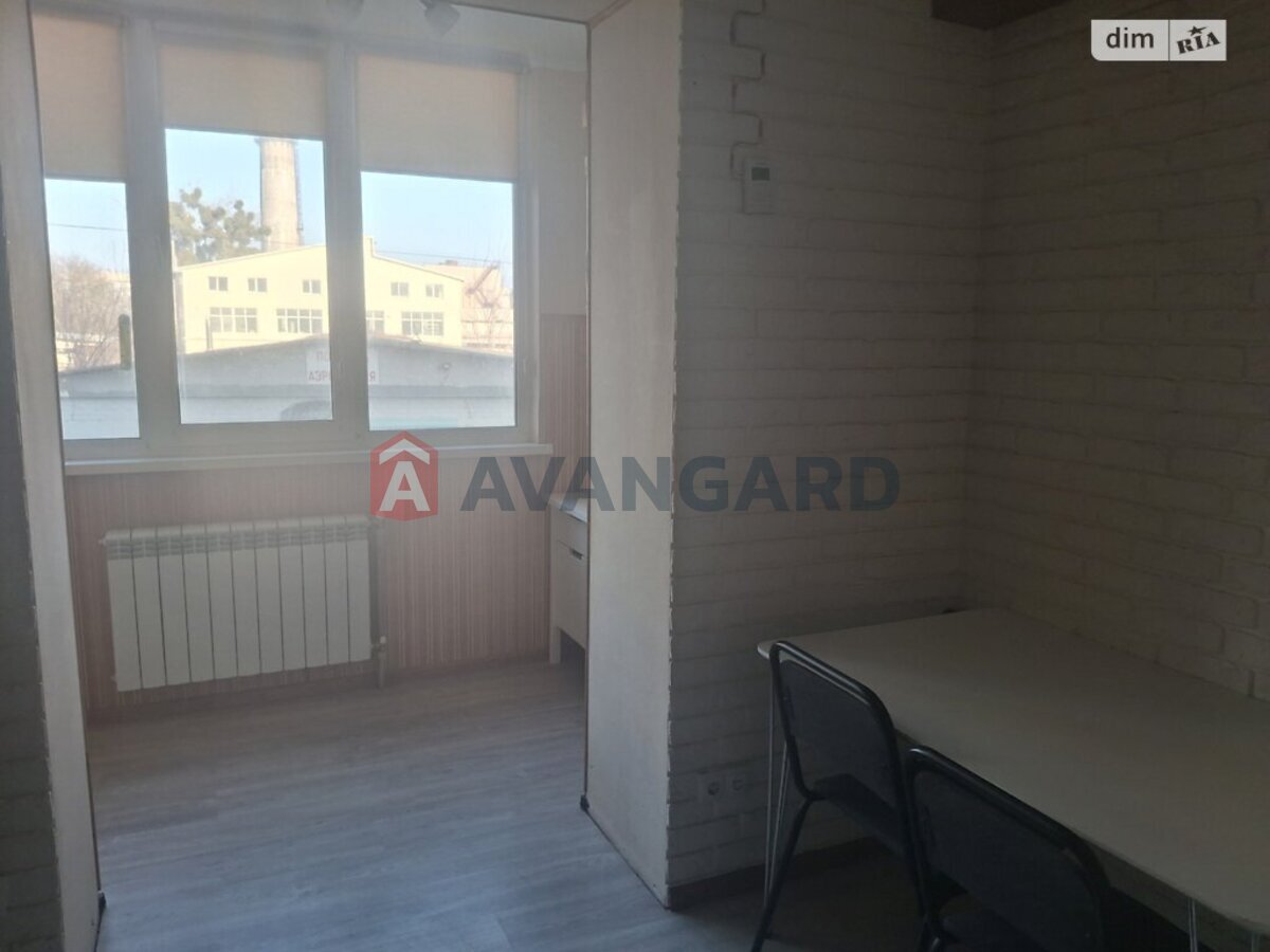 1 ����. ��������, 49/24/14 ��. �., 2/12 ���� ���� 14