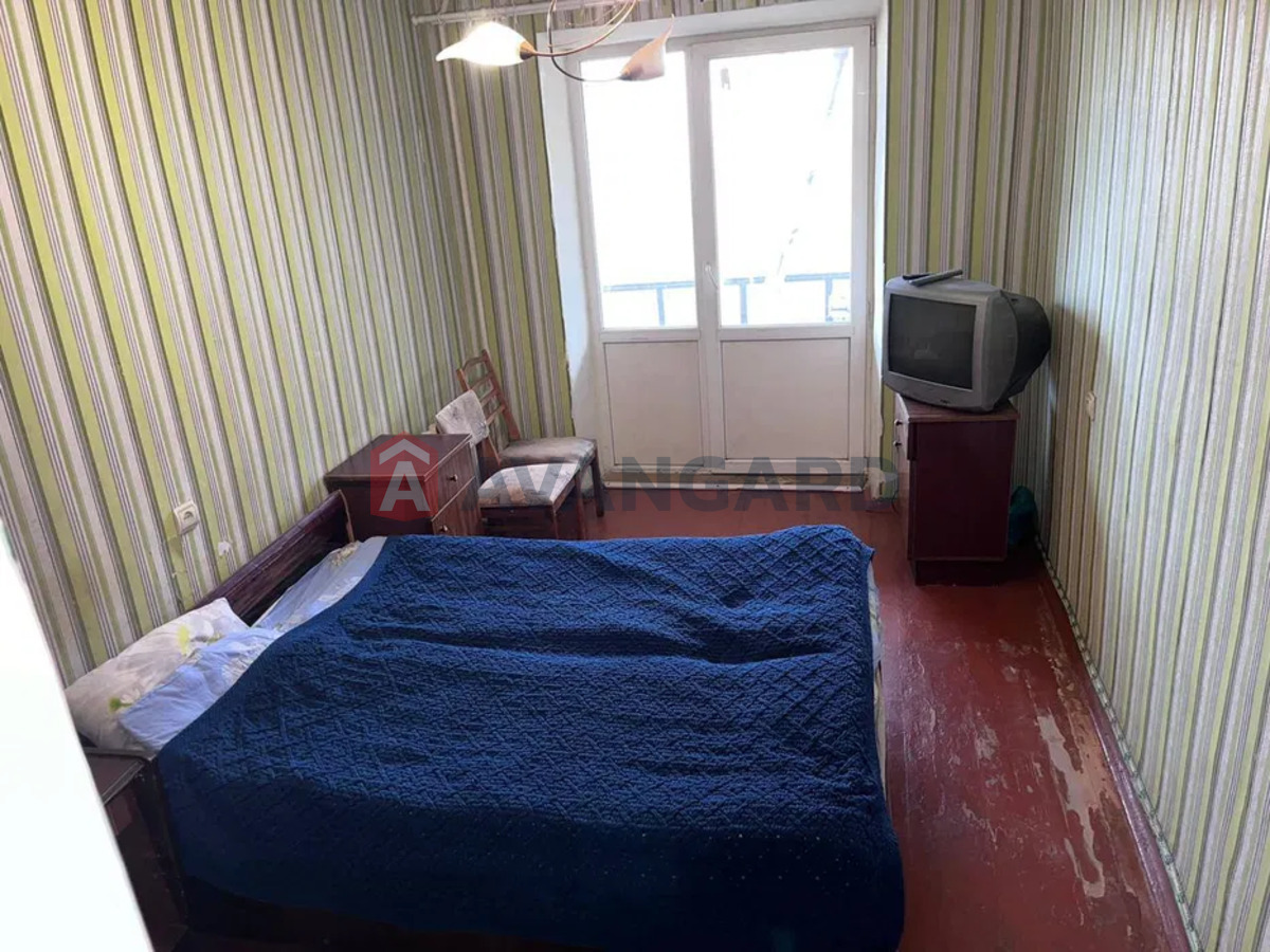 4 ��. ��������, 82/51/7 ��. �., 4/9 ������ ���� 10