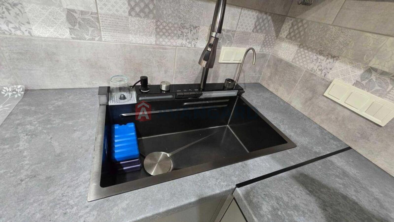 3 ��. ��������, 86/-/16 ��. �., 6/20 ������ ���� 8