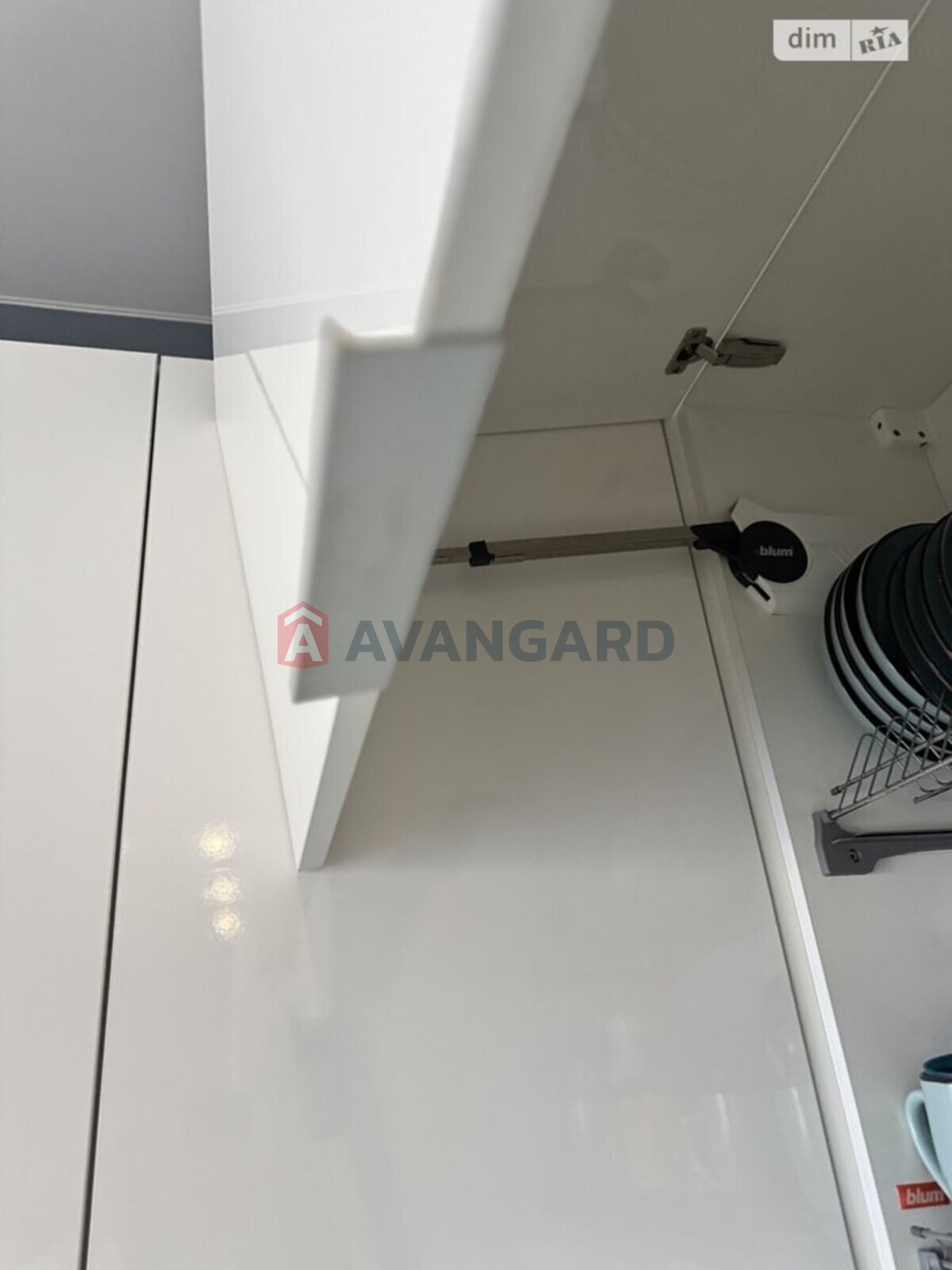 2 ��. ��������, 65/33/11 ��. �., 8/10 ������ ���� 9