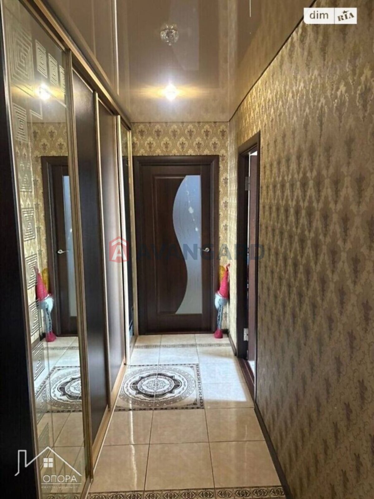 2 ��. ��������, 56/46/- ��. �., 7/11 ������ ���� 4