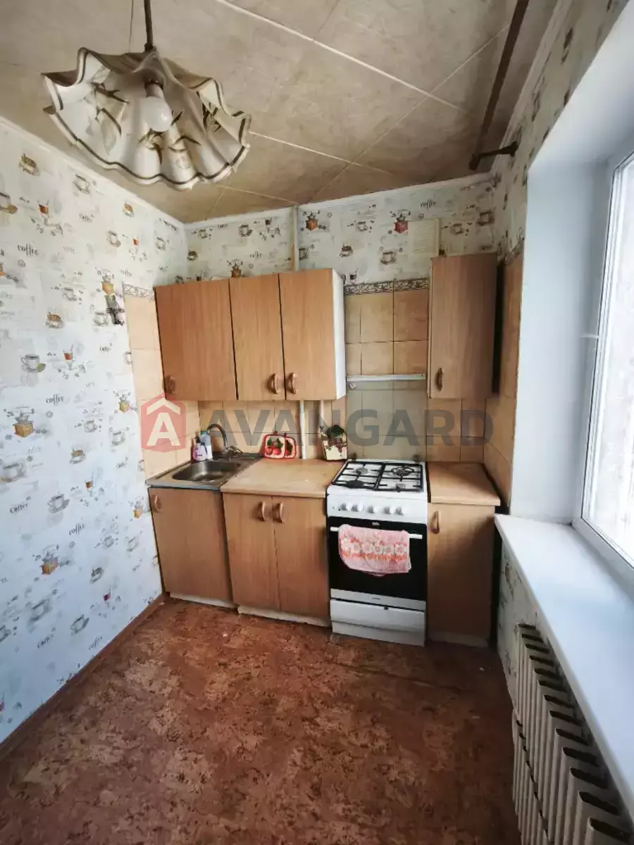 1 ��. ��������, 42/19/7 ��. �., 8/10 ������ ���� 6