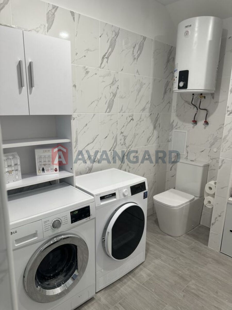 2 ��. ��������, 52/-/9 ��. �., 2/4 ������ ���� 3