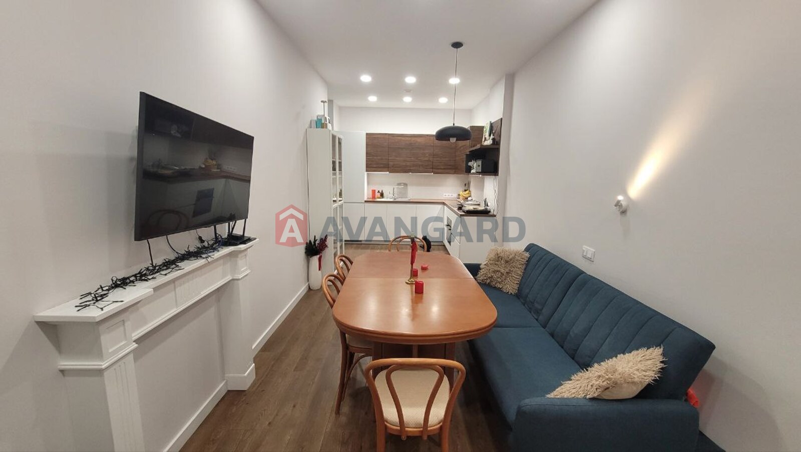 1 ����. ��������, 51/32/9 ��. �., 8/15 ���� ���� 3