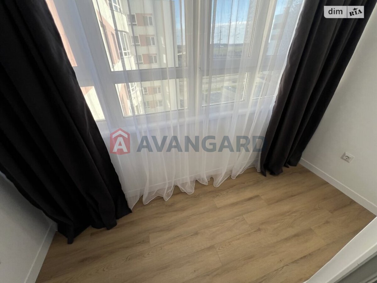 1 ��. ��������, 48/-/- ��. �., 5/8 ������ ���� 5