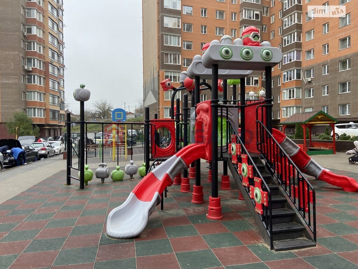 2 ��. ��������, 89/44/22 ��. �., 11/12 ������ ���� 24