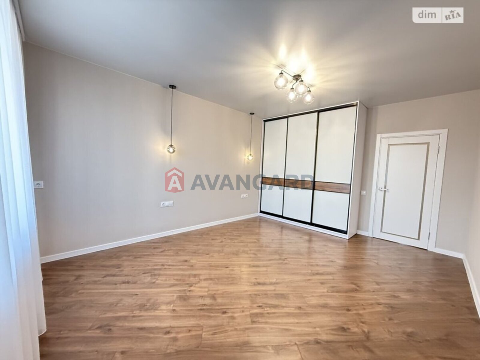 2 ��. ��������, 80/41/19 ��. �., 10/10 ������ ���� 13