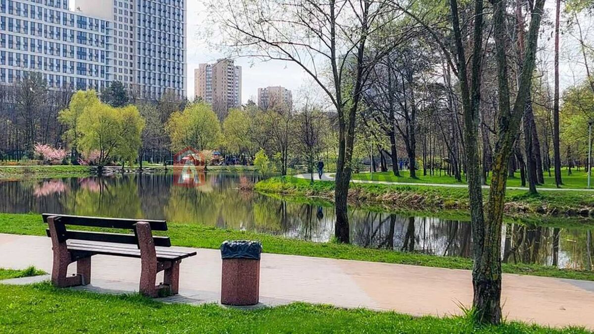 1 ����. ��������, 43/18/12 ��. �., 24/26 ���� ���� 21