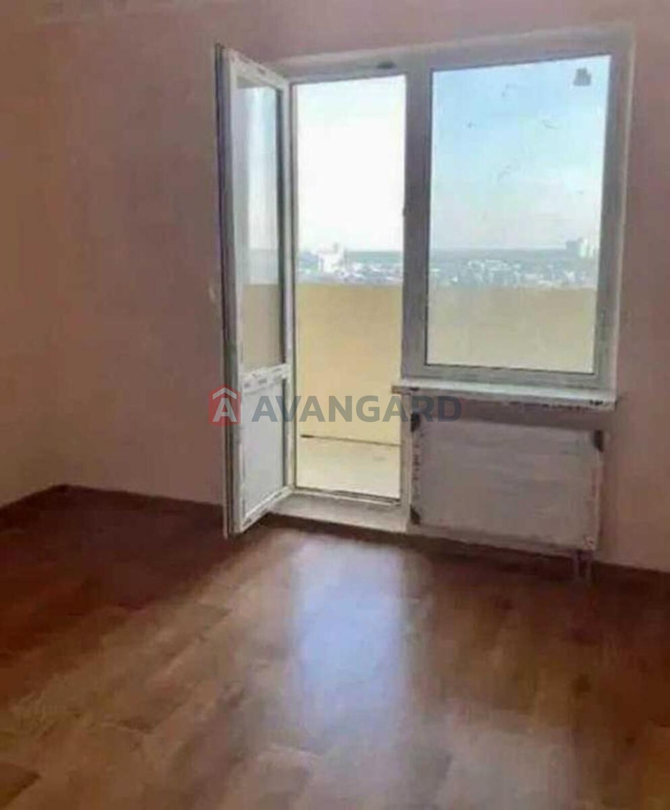 3 ��. ��������, 94/-/18 ��. �., 23/25 ������ ���� 13