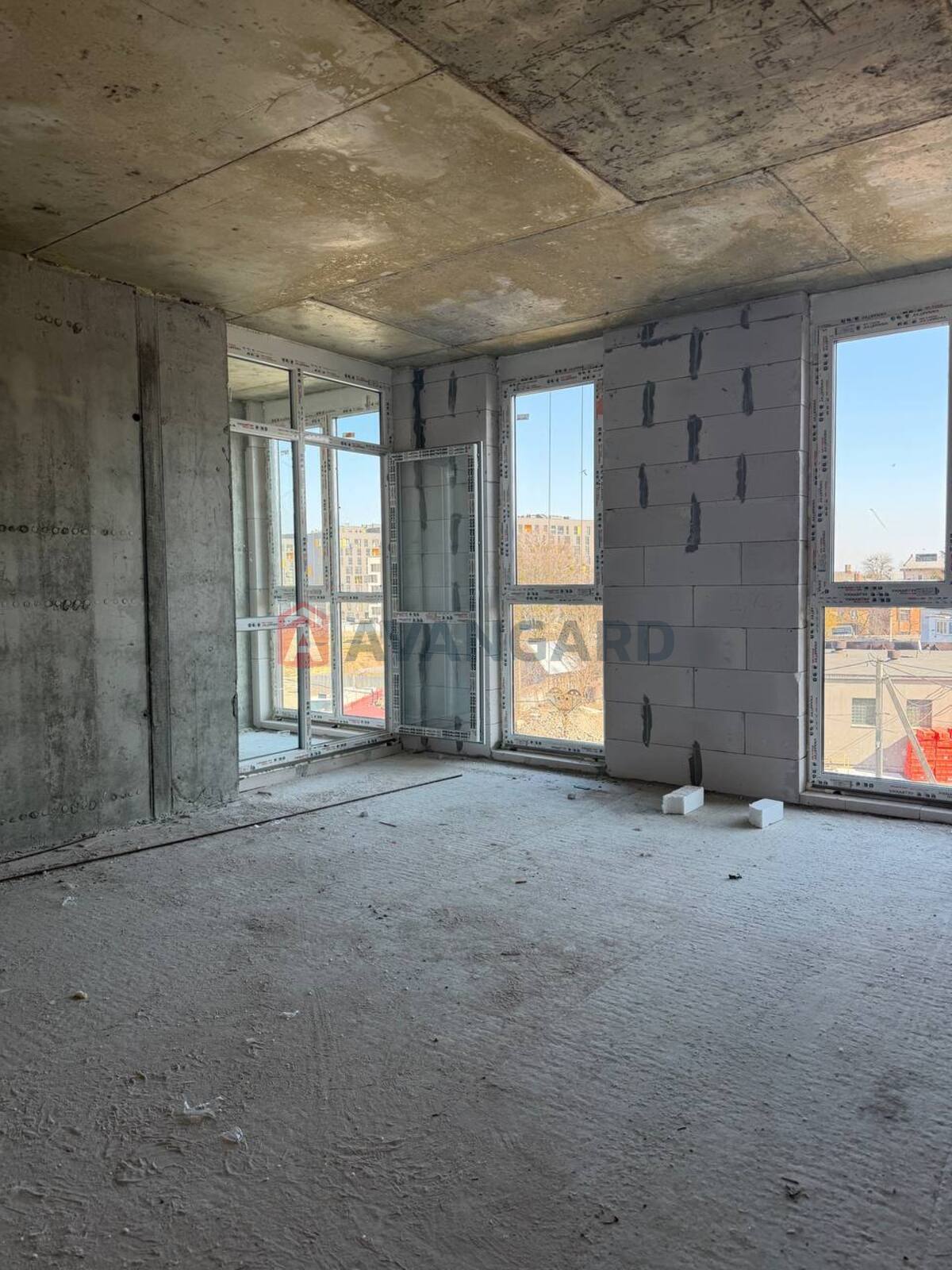 2 ��. ��������, 79,83/33,05/24,59 ��. �., 4/9 ������ ���� 3