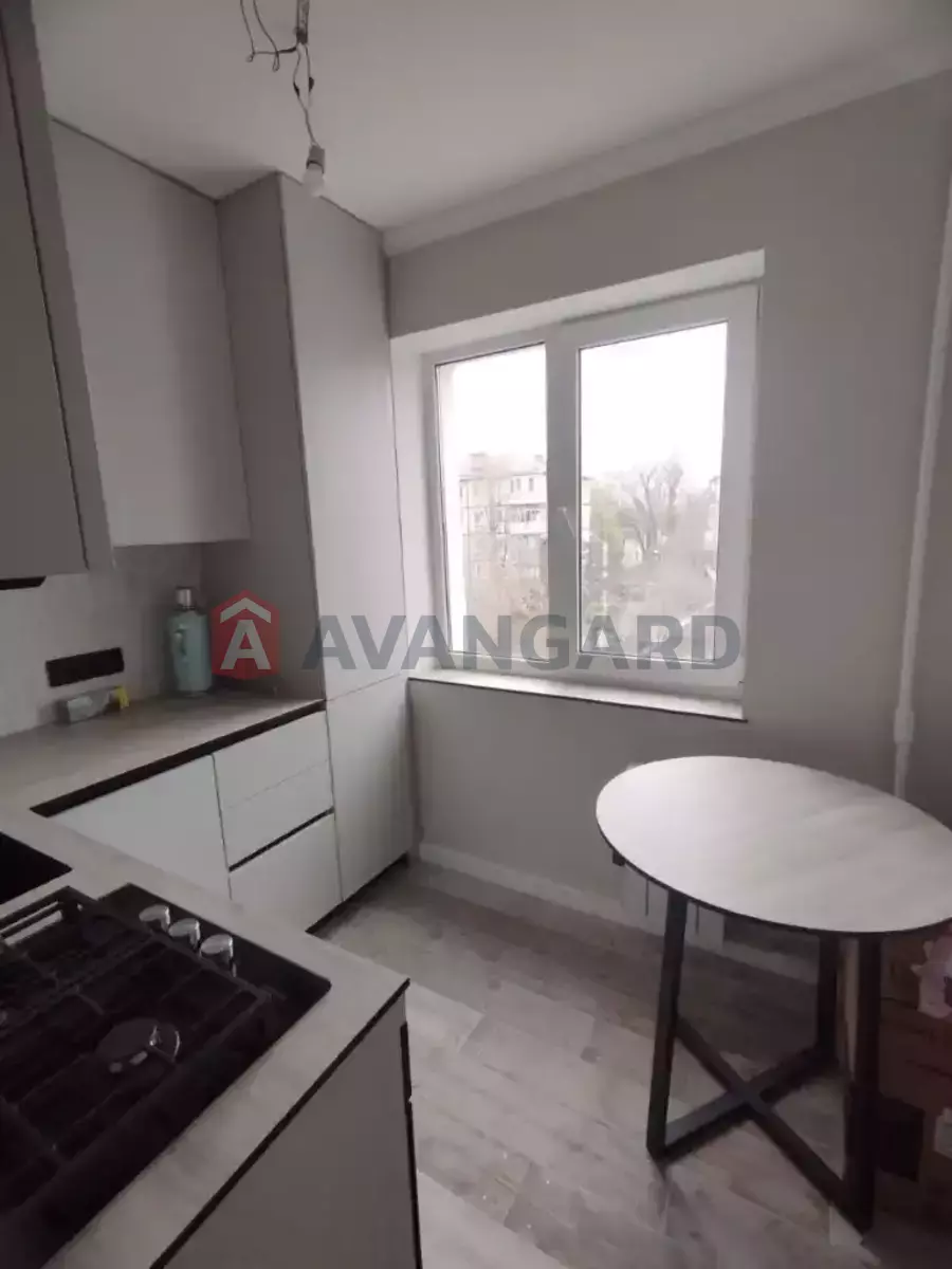 2 ��. ��������, 44/29/6 ��. �., 4/5 ������ ���� 2