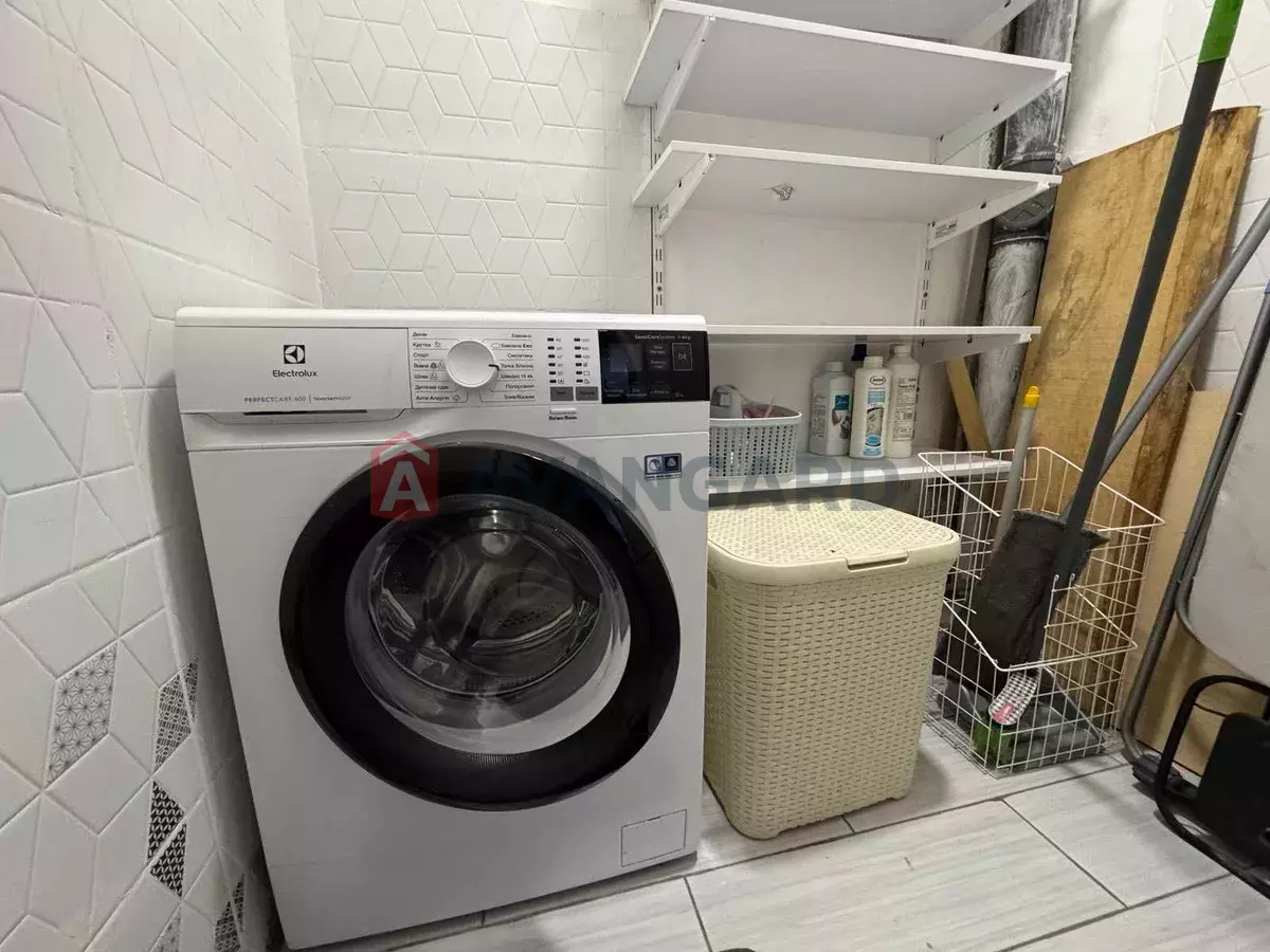 3 ����. ��������, 84/30/18 ��. �., 6/6 ���� ���� 5