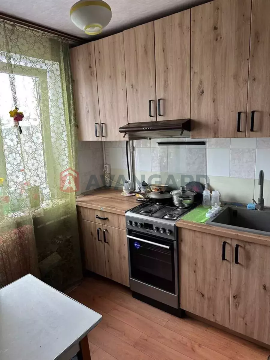 2 ��. ��������, 42/-/6 ��. �., 5/5 ������ ���� 1