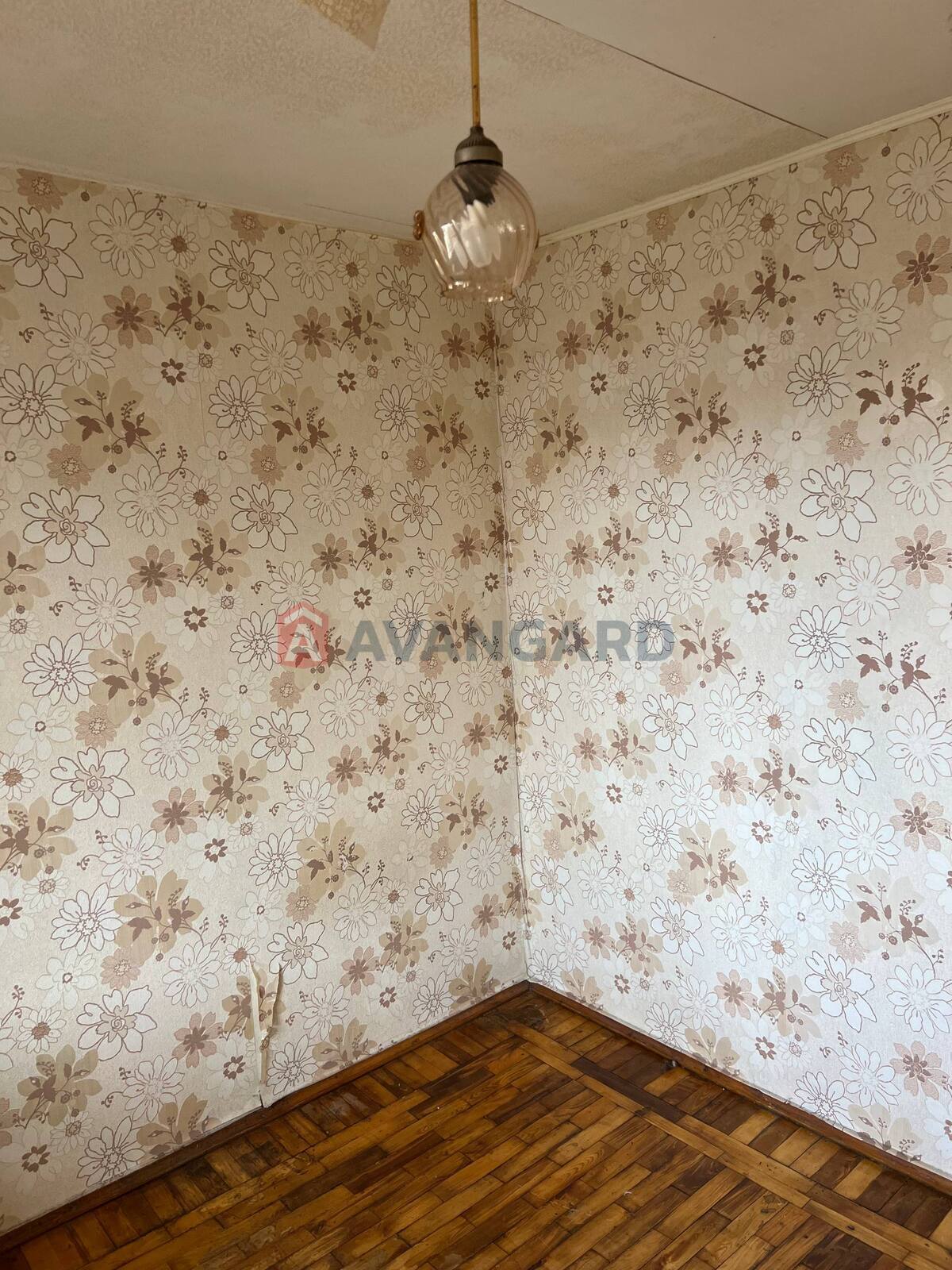 3 ����. ��������, 75/-/18 ��. �., 7/9 ���� ���� 14