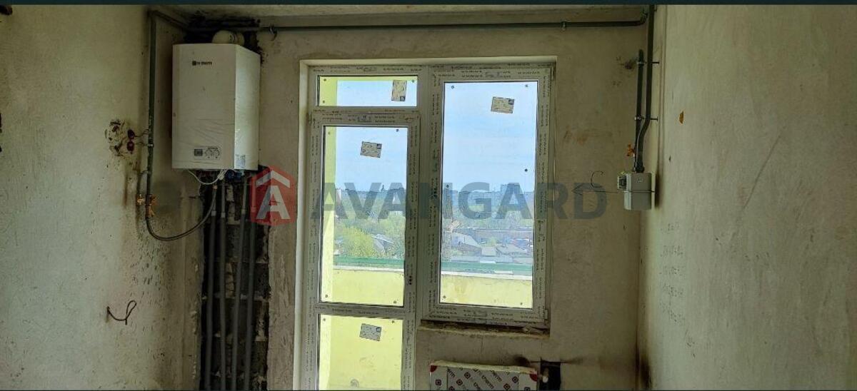 3 ��. ��������, 78/37/11 ��. �., 10/10 ������ ���� 4