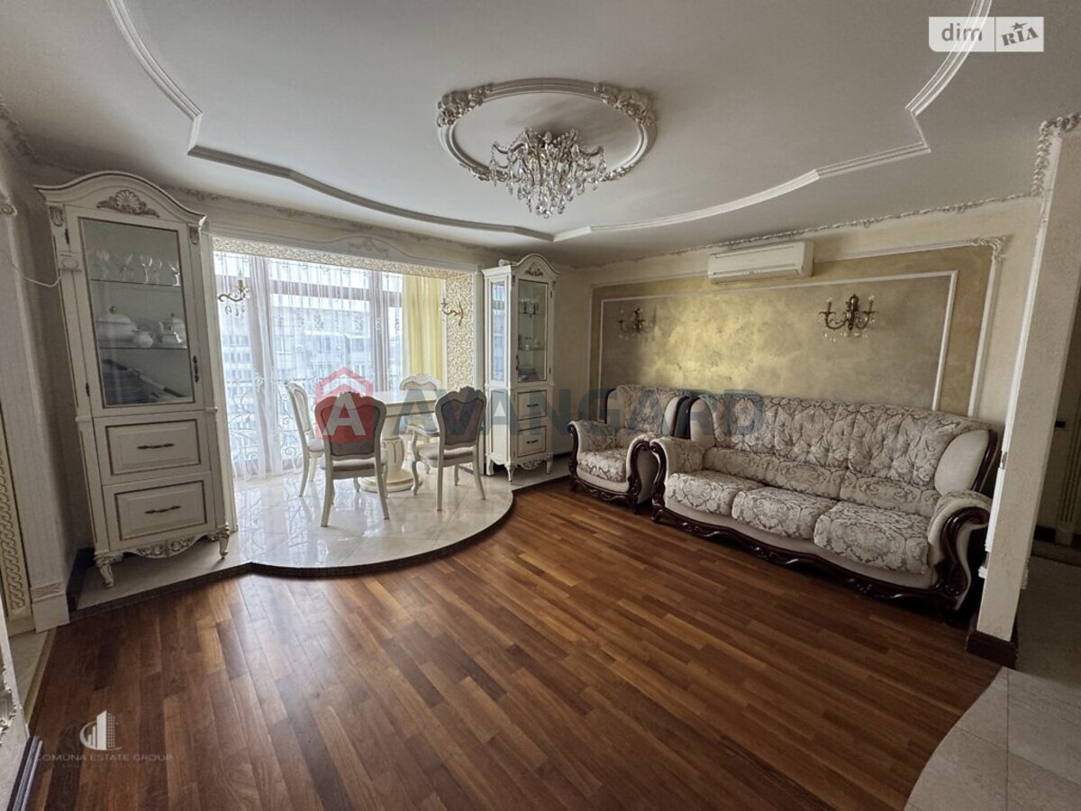 3 ��. ��������, 65/-/- ��. �., 5/5 ������ ���� 1