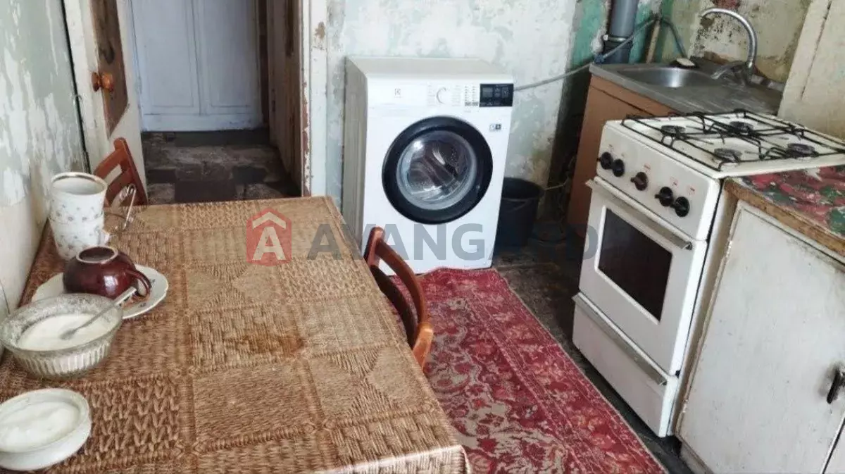 3 ��. ��������, 57/-/7 ��. �., 9/9 ������ ���� 1