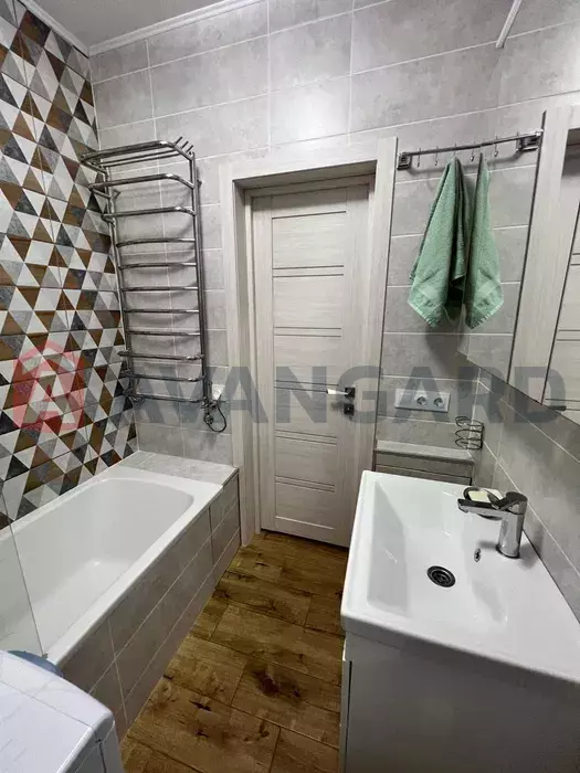 1 ��. ��������, 46/-/16 ��. �., 14/16 ������ ���� 5