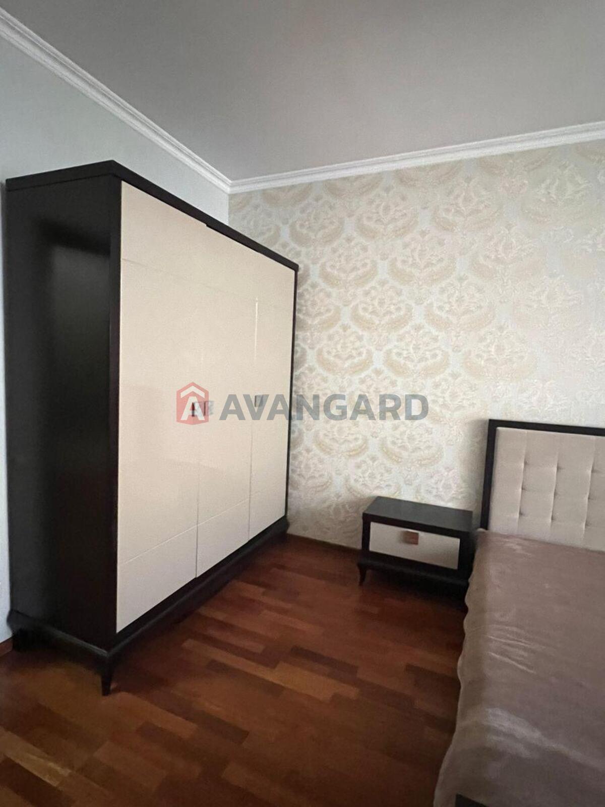 2 ��. ��������, 80/-/14 ��. �., 9/26 ������ ���� 5