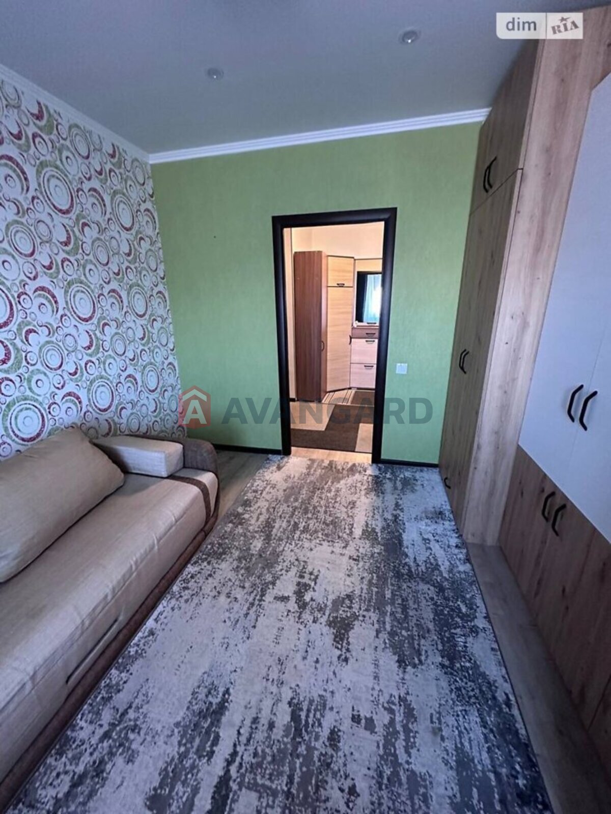 2 ��. ��������, 58/27/10 ��. �., 8/9 ������ ���� 5