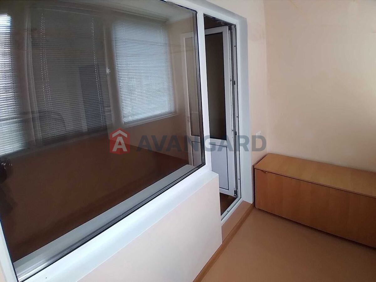 1 ��. ��������, 45/-/8 ��. �., 5/10 ������ ���� 10