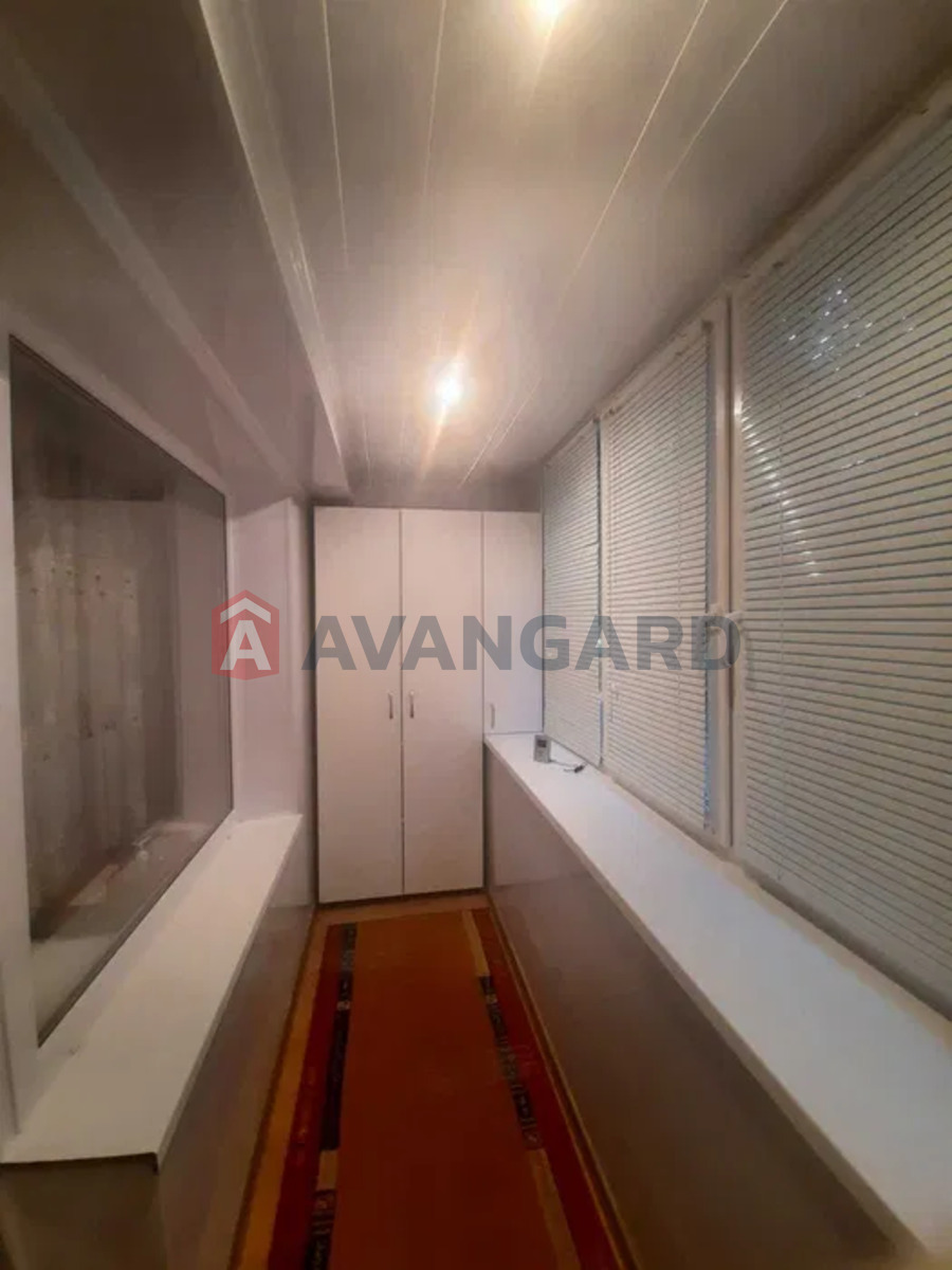 3 ��. ��������, 71/-/9 ��. �., 1/9 ������ ���� 2