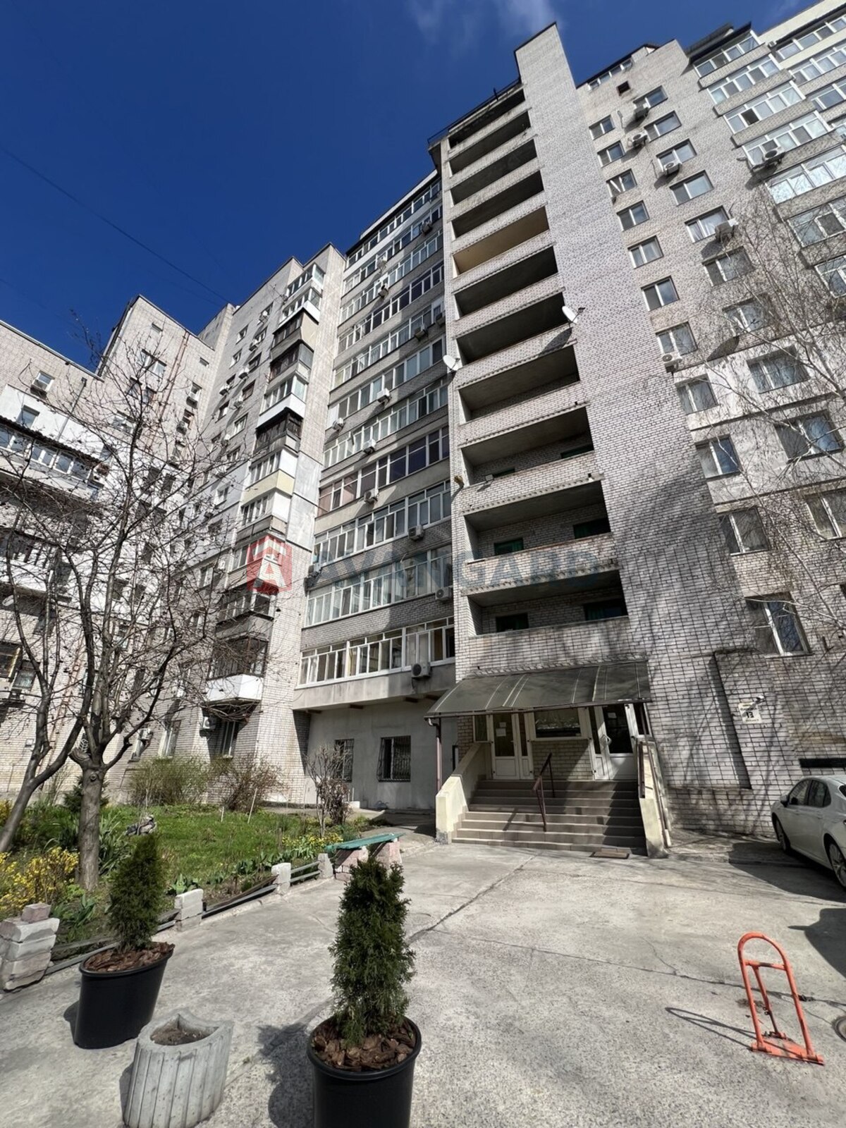 2 ��. ��������, 63/-/10 ��. �., 6/12 ������ ���� 16