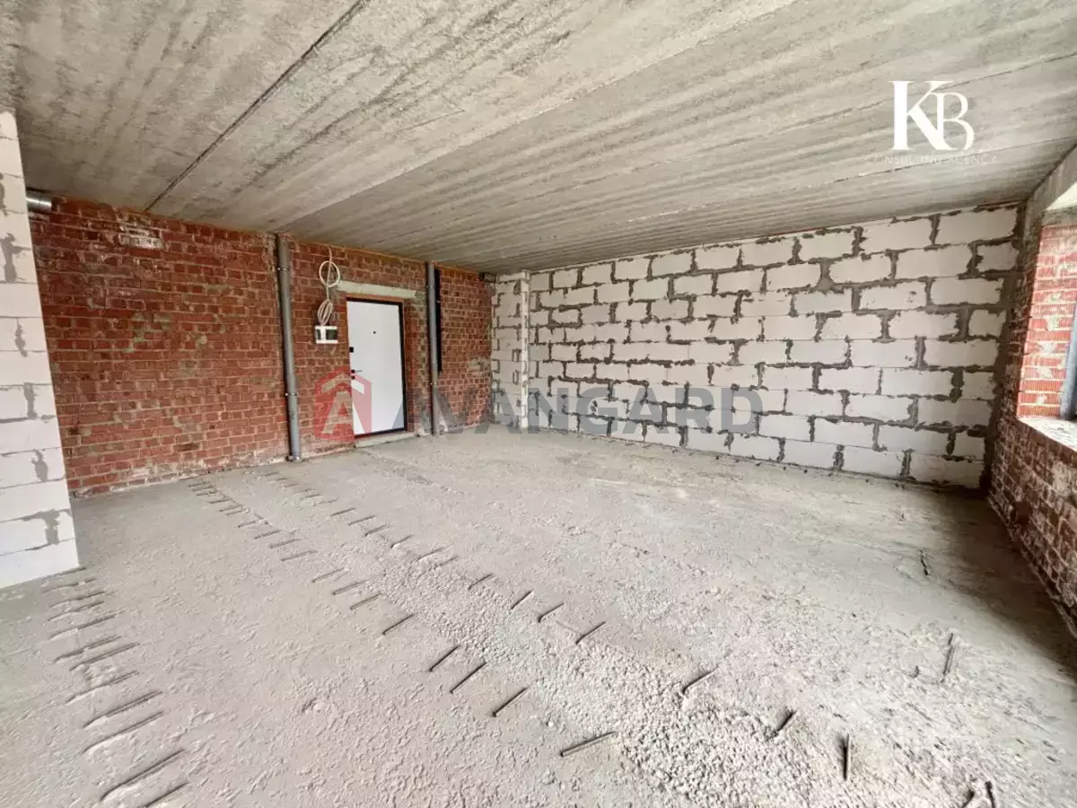 1 ��. ��������, 42/37/- ��. �., 9/10 ������ ���� 4