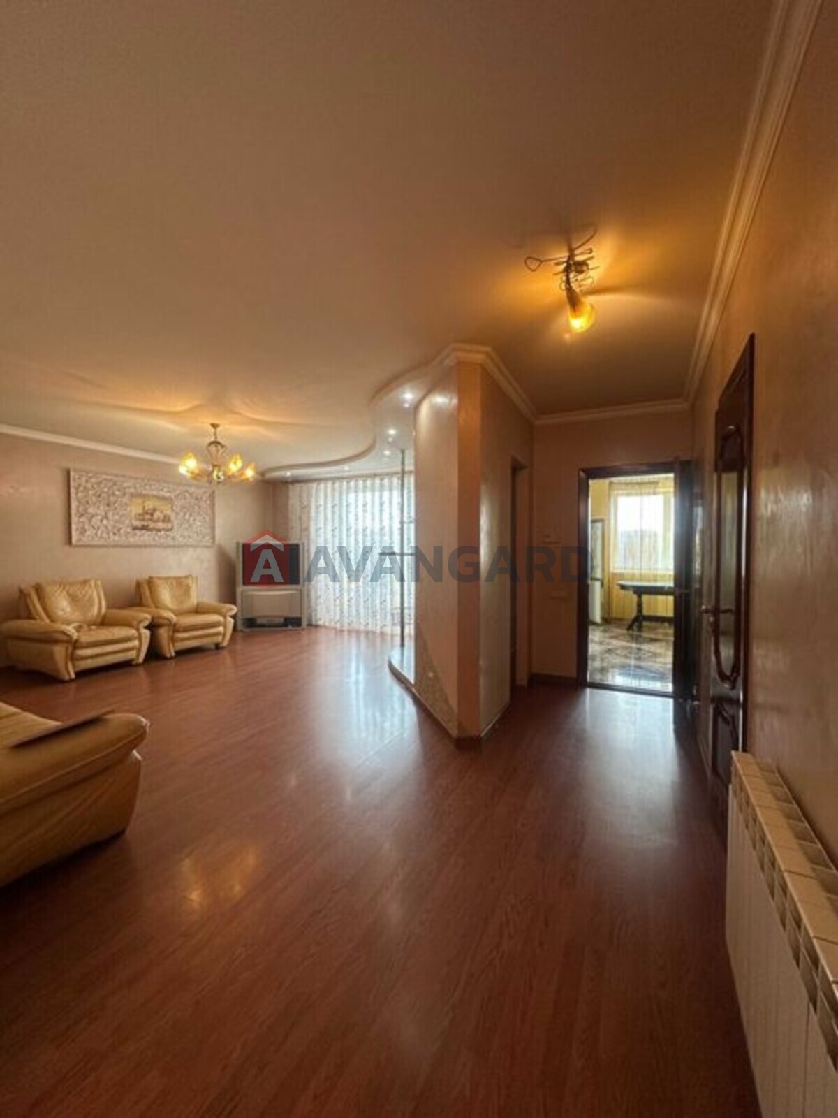 3 ��. ��������, 108/-/15 ��. �., 4/6 ������ ���� 8