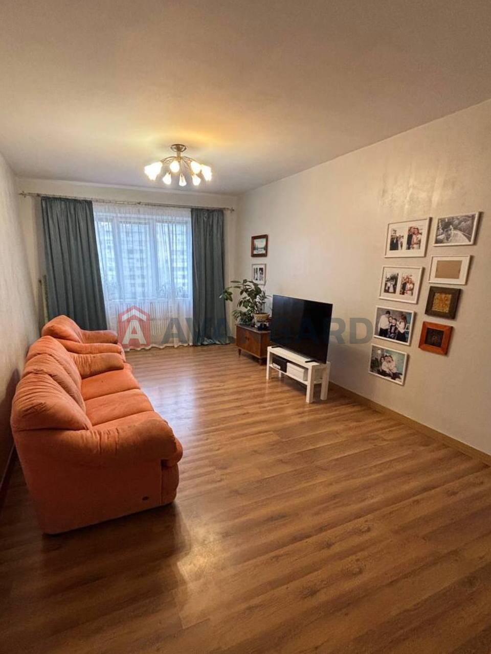 3 ��. ��������, 63/-/10 ��. �., 5/9 ������ ���� 2